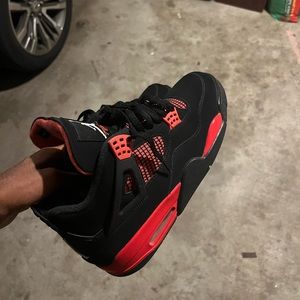 Red hinder jordan 4’s size 12